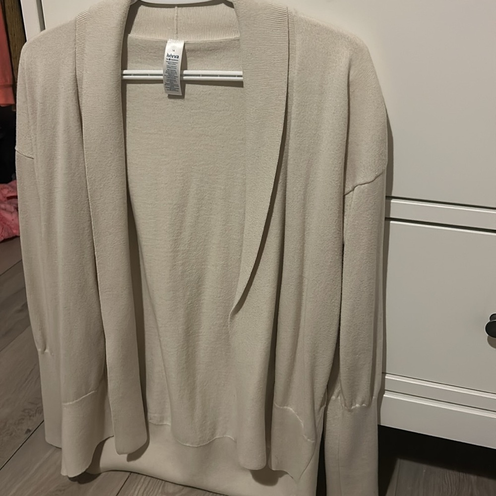 Ivivva Cardigan - Picture 3 of 4